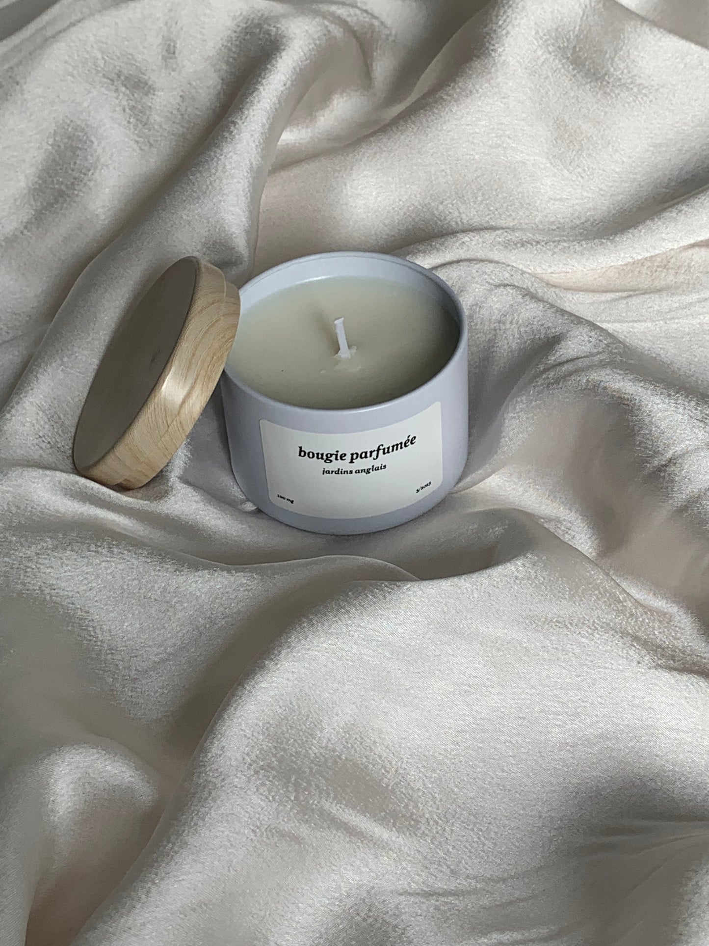 BOUGIE PARFUMEE POT AVEC COUVERCLE